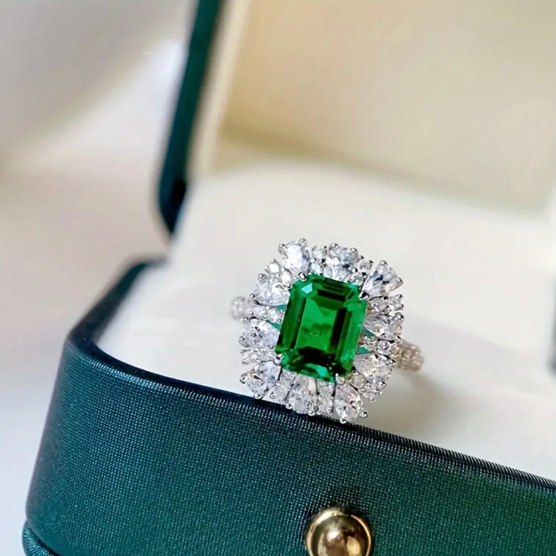 Emerald Green Luxe Formal Ring